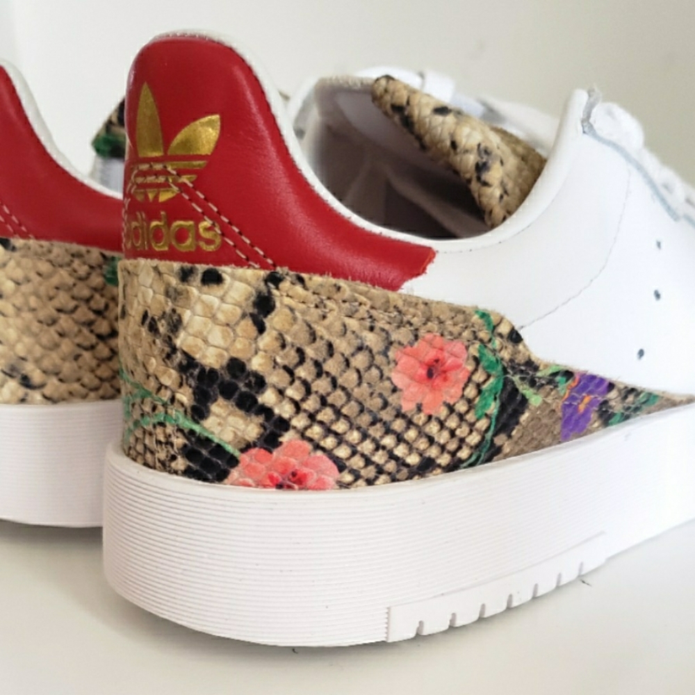 Addidas Snakers - Picture 6 of 11